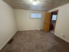 303 W Spruce St in Rawlins, WY - Building Photo - Building Photo