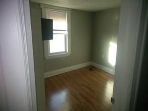 3470 Bates St, Unit 3470 apt 3 in Pittsburgh, PA - Building Photo - Building Photo