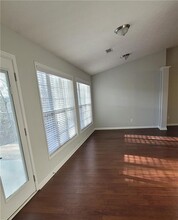 295 Morning Glen Dr in Suwanee, GA - Building Photo - Building Photo