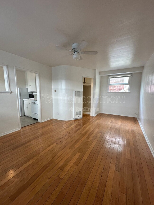 property at 1737 N Sycamore Ave