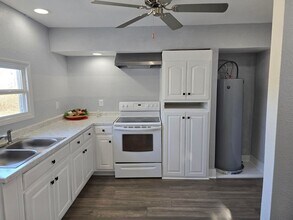 2679 Everetts Ln in Hayes, VA - Building Photo - Building Photo