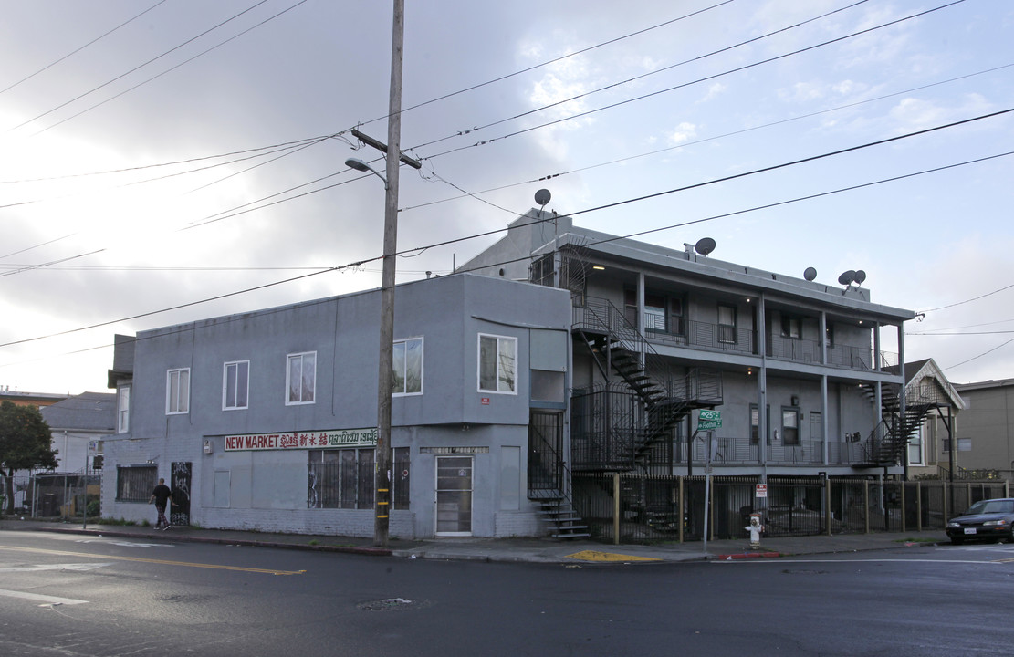 2505 Foothill Blvd in Oakland, CA - Building Photo