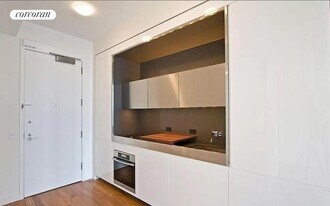 15 William St in New York, NY - Building Photo