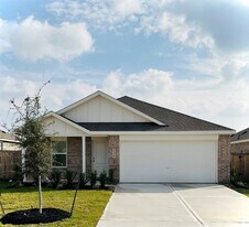 736 Zuppino Ln in Huffman, TX - Building Photo