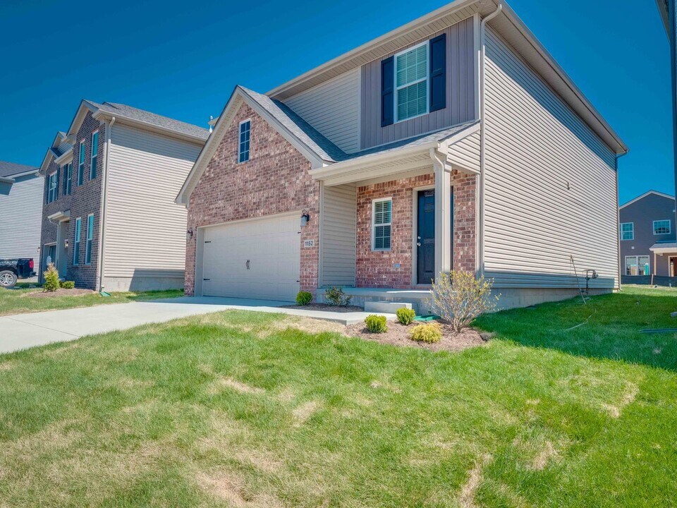 1152 Marlena Ln in Lexington, KY - Building Photo