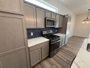 1003 N Armijo St in Las Cruces, NM - Building Photo - Building Photo