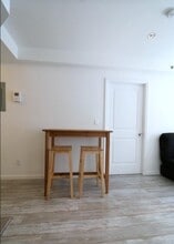 521 W 48th St in New York, NY - Building Photo - Building Photo