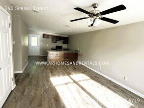240 Spring St in Ward, AR - Building Photo - Building Photo
