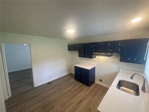 846 Cone Rd in Forest Park, GA - Building Photo - Building Photo