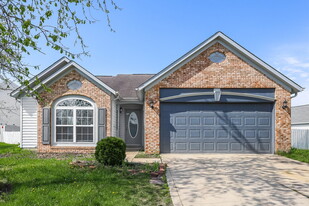 1186 Kinross Dr in Avon, IN - Building Photo