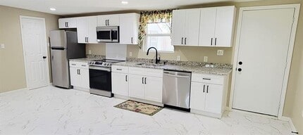 309 W Morton Ave in Boyd, TX - Building Photo - Building Photo
