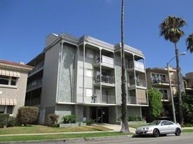 La Orleans Apartments