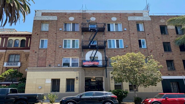 property at 856 S Catalina St