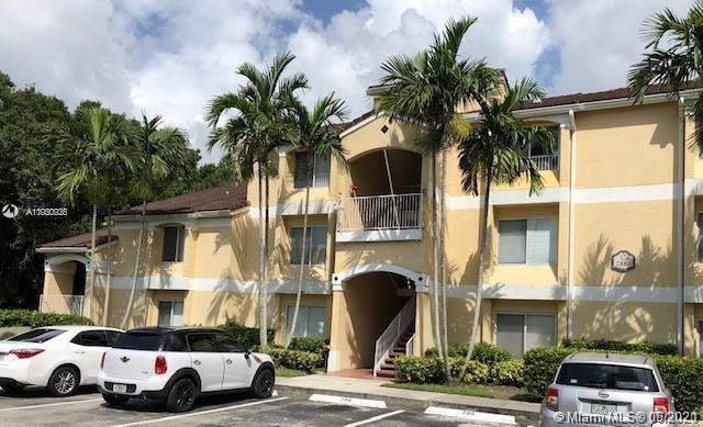 2331 NW 33rd St, Unit 310 in Oakland Park, FL - Building Photo - Building Photo
