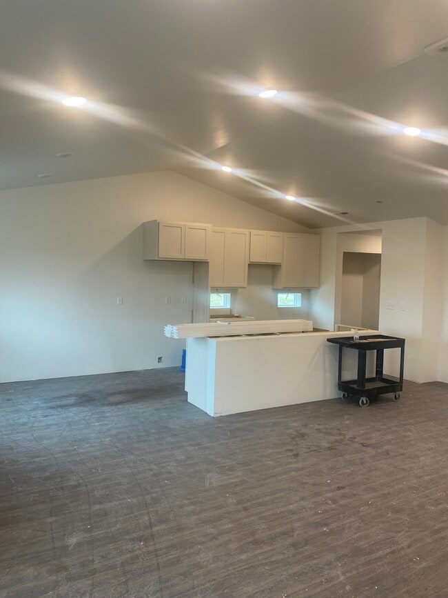 96 Huntington Dr in Iowa City, IA - Building Photo - Building Photo