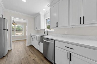 312 Hillview Dr in Hurst, TX - Building Photo - Building Photo