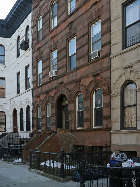 530 Chauncey St in Brooklyn, NY - Building Photo