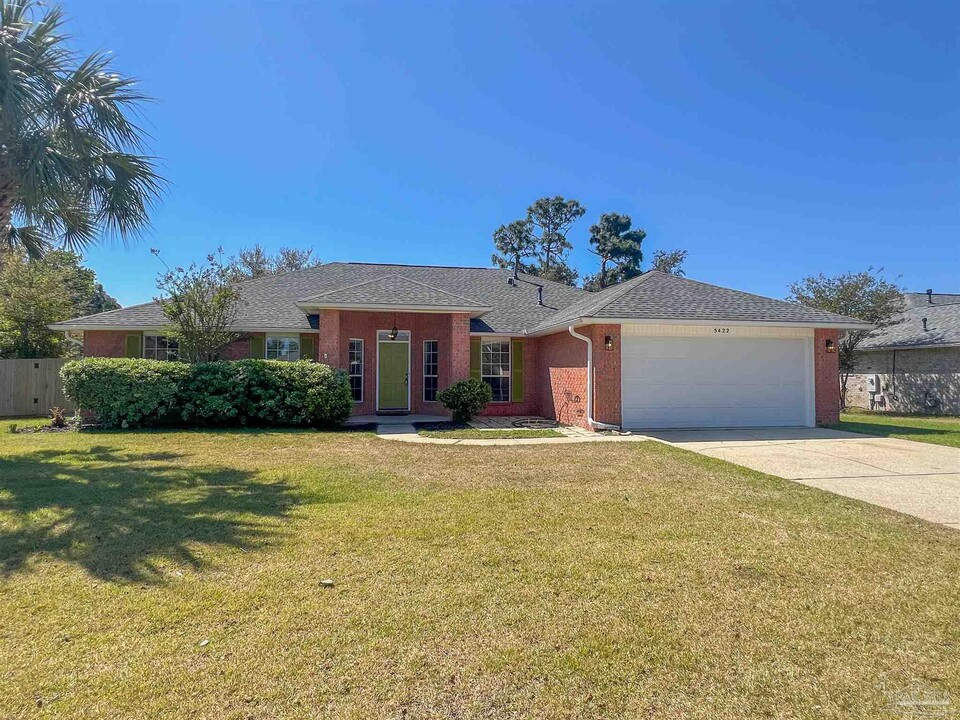 5422 Keel Dr in Pensacola, FL - Building Photo