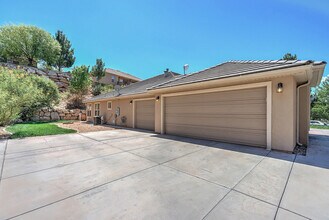 1994 Knolls Dr S in Saint George, UT - Building Photo - Building Photo