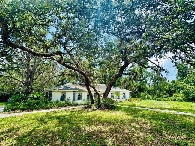 property at 103 Hickory Creek Blvd