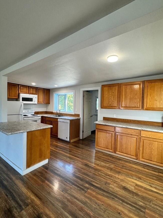 3706 Howard Ave in Yakima, WA - Building Photo - Building Photo