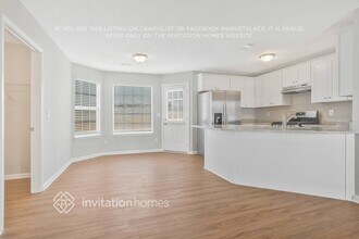 310 Harris Ave in Locust Grove, GA - Foto de edificio - Building Photo