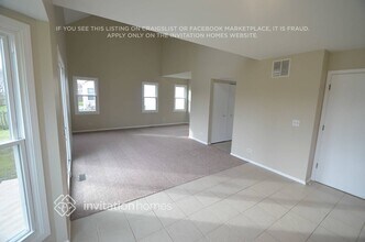 134 Brookwood Ln E in Bolingbrook, IL - Building Photo - Building Photo