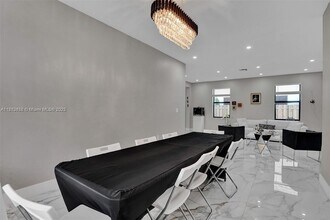 268 NE 210th Way in North Miami Beach, FL - Building Photo - Building Photo