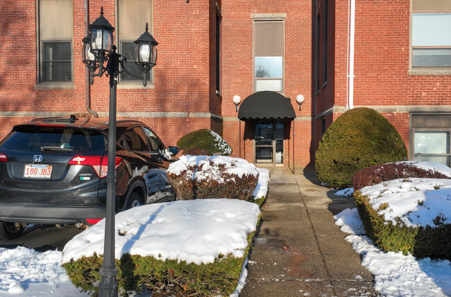 181 North St in Salem, MA - Foto de edificio - Building Photo