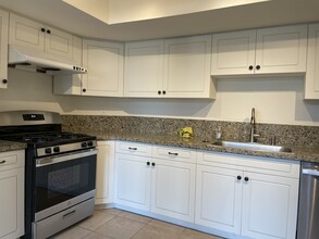 300 S Reno St in Los Angeles, CA - Building Photo - Building Photo