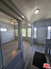 643 57th St-Unit -1/2 in Los Angeles, CA - Building Photo - Building Photo