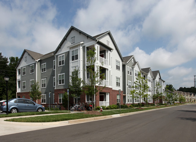 Landings at Winmore Apartments in Chapel Hill, NC - Building Photo - Building Photo