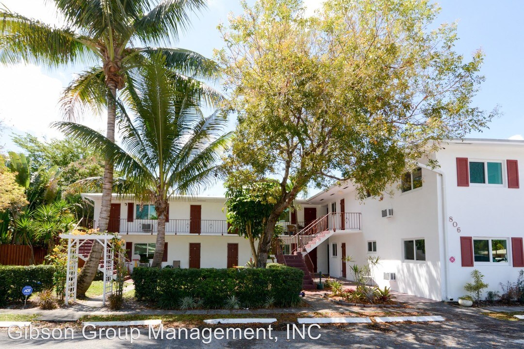 806 NE 16th St in Fort Lauderdale, FL - Building Photo