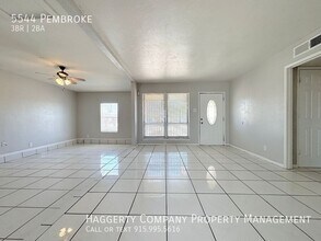 5544 Pembroke Ln in El Paso, TX - Building Photo - Building Photo