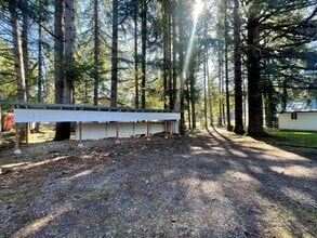 44887 McKenzie Hwy in Walterville, OR - Building Photo - Building Photo