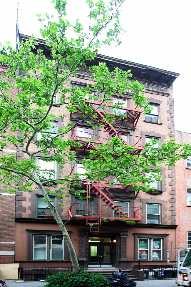 454 W 22nd St in New York, NY - Building Photo - Building Photo