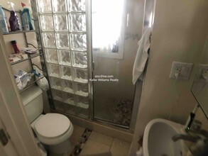 244 River St, Unit 2 in Cambridge, MA - Building Photo - Building Photo