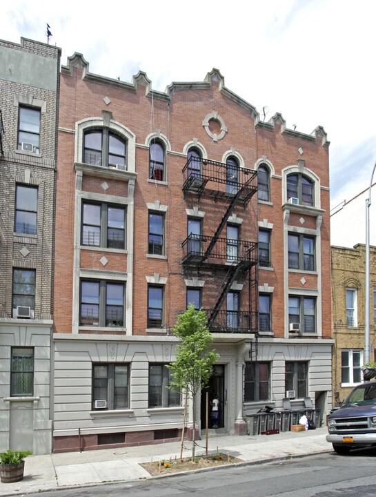 The VanBuren in Brooklyn, NY - Foto de edificio