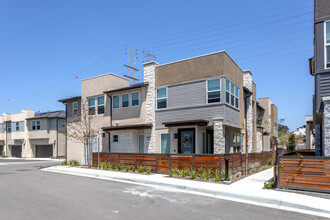 11061 Ardha Way in San Diego, CA - Foto de edificio - Building Photo