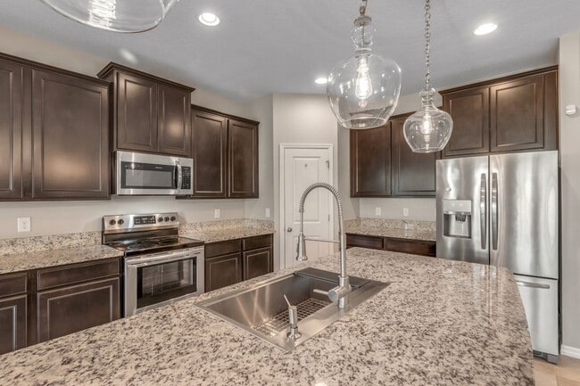 6278 SW 46th Ave in Ocala, FL - Foto de edificio - Building Photo