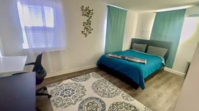 2717 E Park Blvd in Plano, TX - Foto de edificio - Building Photo