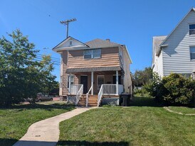 1476 W 107th St in Cleveland, OH - Building Photo