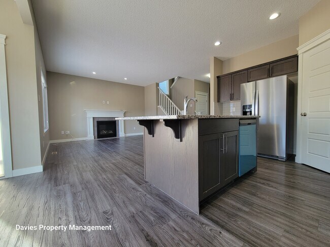 4519 Saly Pl S W in Edmonton, AB - Building Photo - Building Photo