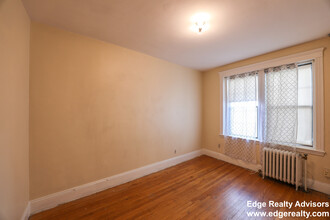 35 Chiswick Rd, Unit 4 in Boston, MA - Building Photo - Building Photo