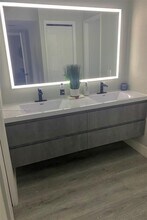 432 Lakeview Dr in Weston, FL - Building Photo - Building Photo