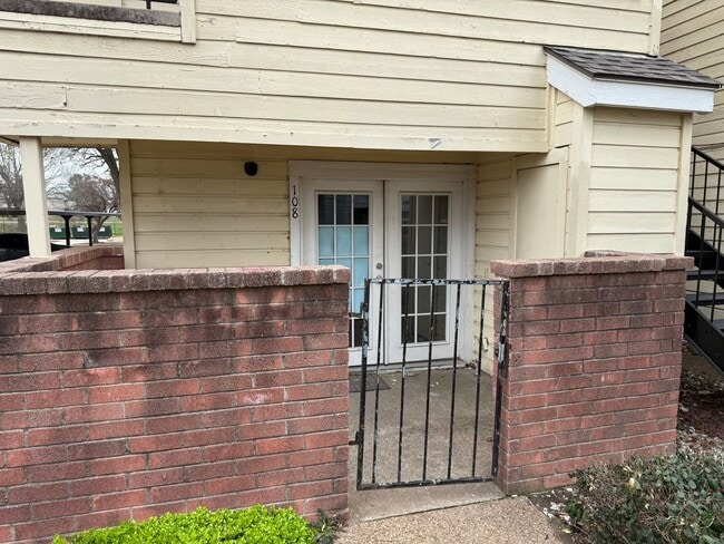 property at 1804 E 66th Pl