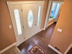 37 Anderson Ct in East Brunswick, NJ - Building Photo - Building Photo