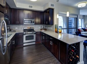 60 W Hubbard St in Chicago, IL - Building Photo - Building Photo