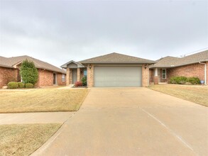 5902 Marblewood Dr in Oklahoma City, OK - Building Photo - Building Photo