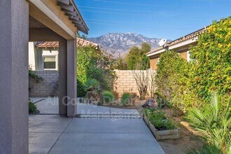 4 Loch Ness Lake Ct in Rancho Mirage, CA - Building Photo - Building Photo